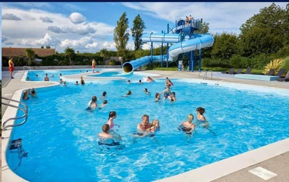 Golden Sands Beach Activities Sea Holiday Relax Mablethorpe Exterior photo