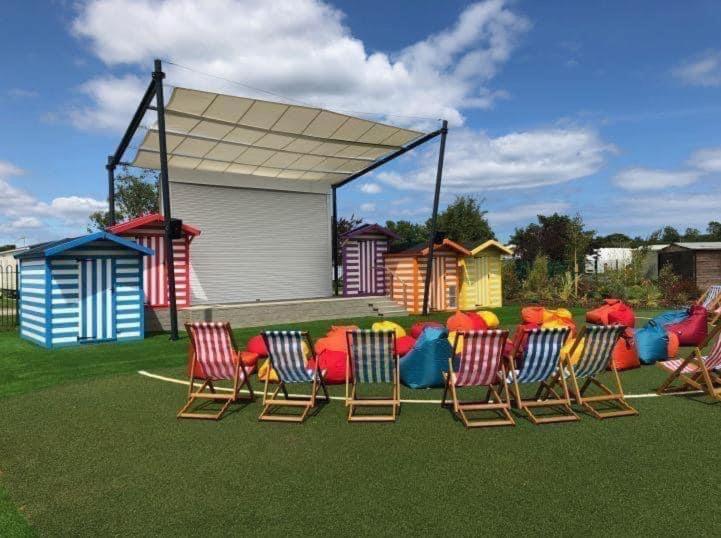 Golden Sands Beach Activities Sea Holiday Relax Mablethorpe Exterior photo