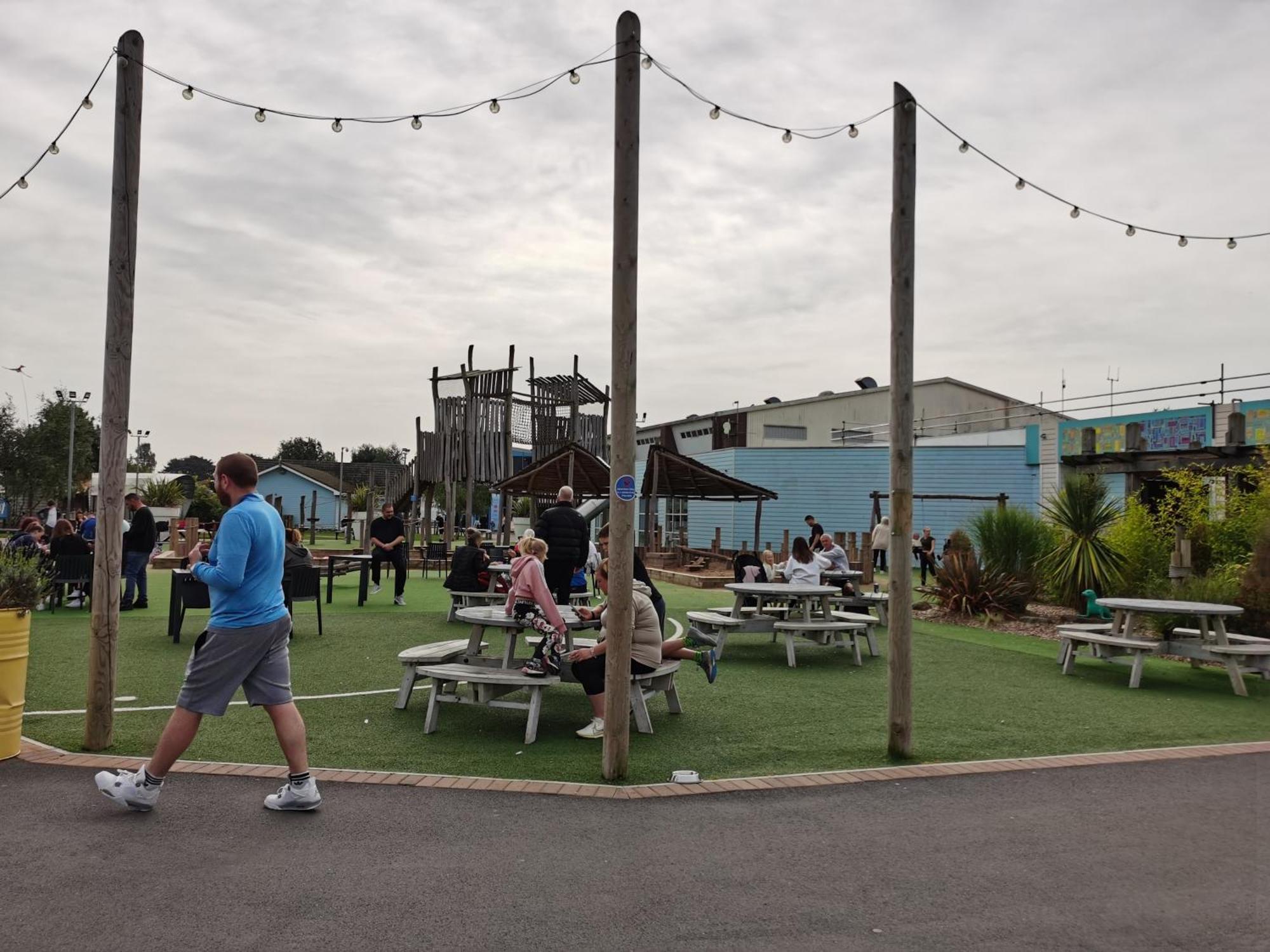 Golden Sands Beach Activities Sea Holiday Relax Mablethorpe Exterior photo